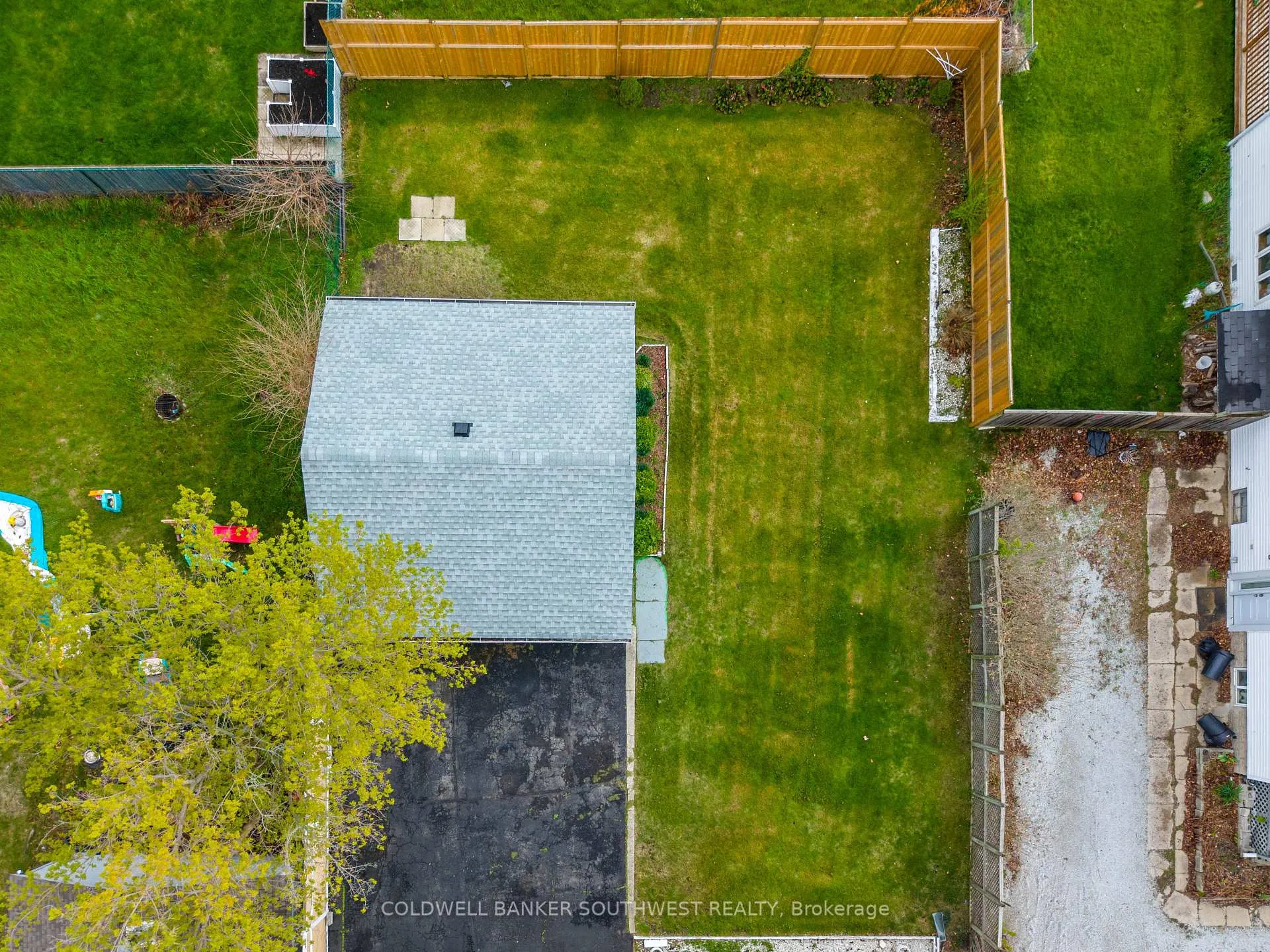 Photo 39 of 1003 Michigan Avenue, Sarnia — HOMEH