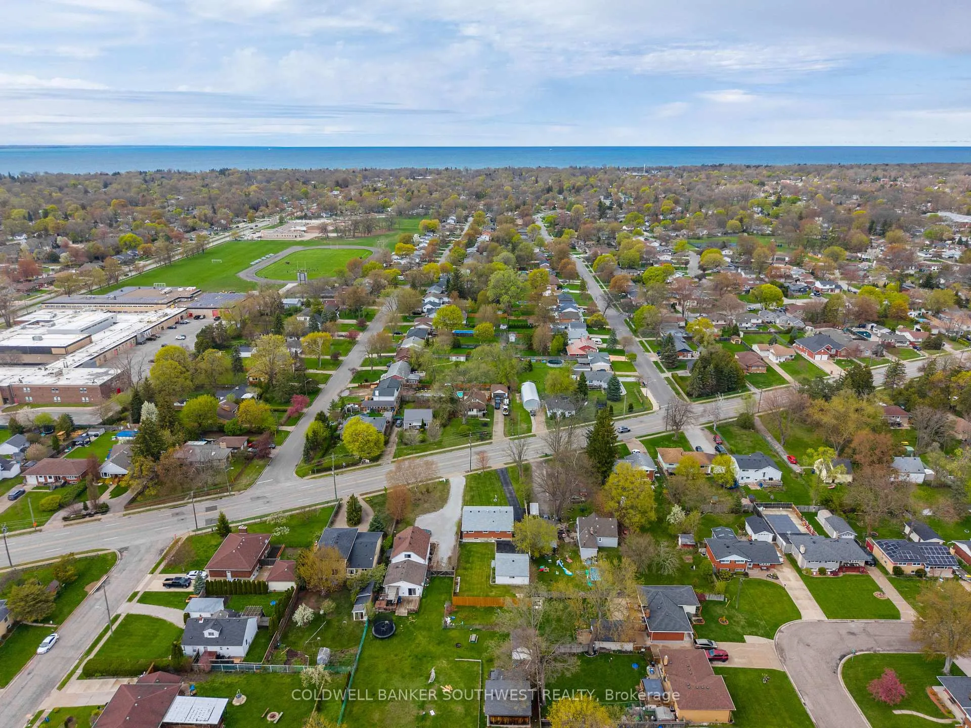 Photo 44 of 1003 Michigan Avenue, Sarnia — HOMEH