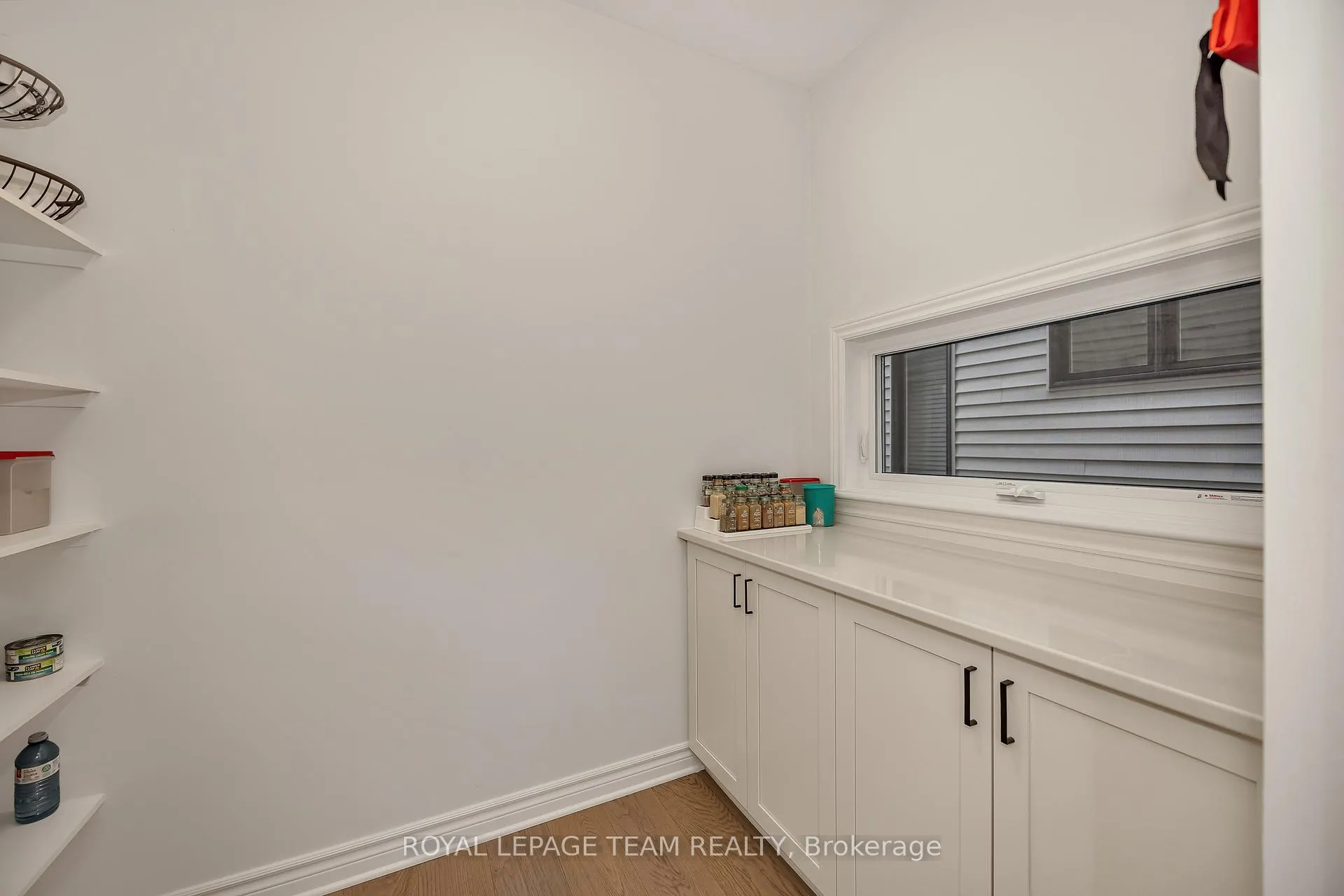 Photo 10 of 337 Serenade Crescent, Ottawa, Riverside South/Gloucester Glen — HOMEH