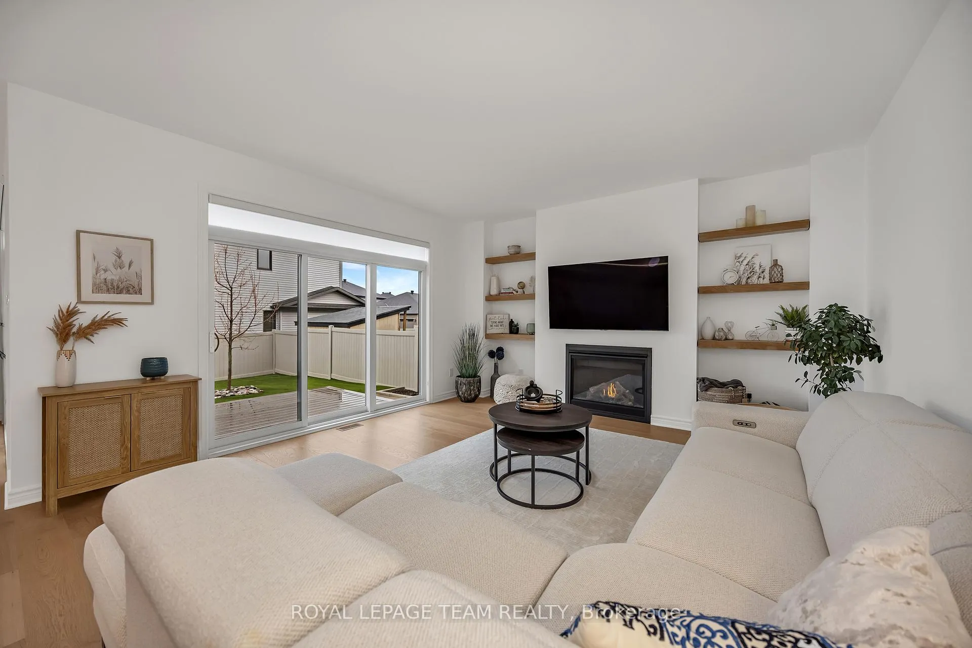 Photo 12 of 337 Serenade Crescent, Ottawa, Riverside South/Gloucester Glen — HOMEH