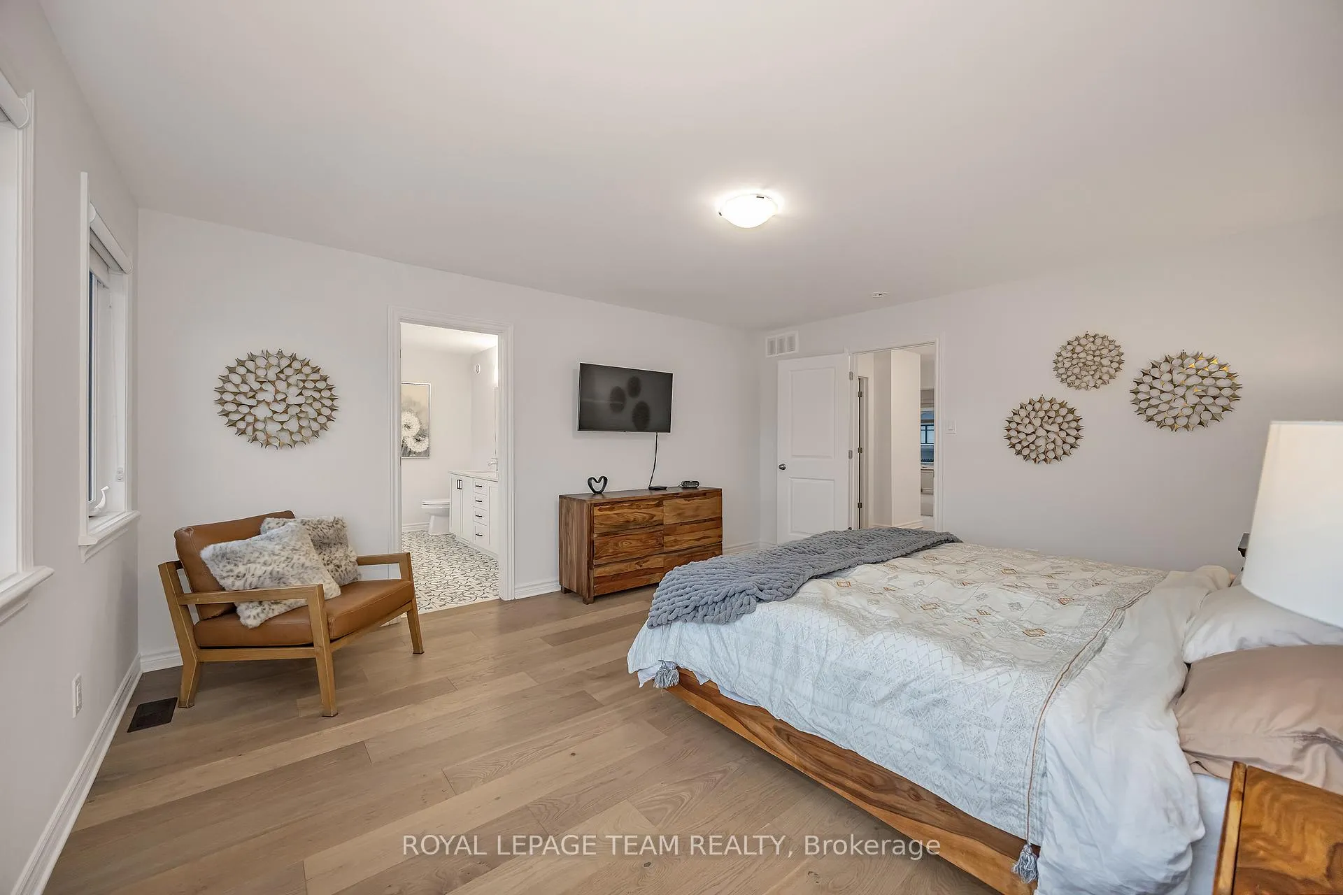 Photo 15 of 337 Serenade Crescent, Ottawa, Riverside South/Gloucester Glen — HOMEH