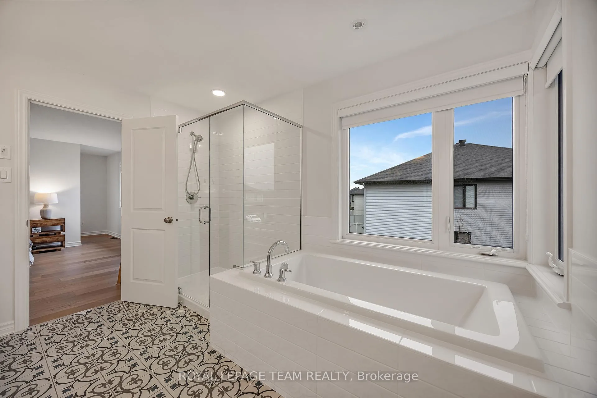 Photo 17 of 337 Serenade Crescent, Ottawa, Riverside South/Gloucester Glen — HOMEH