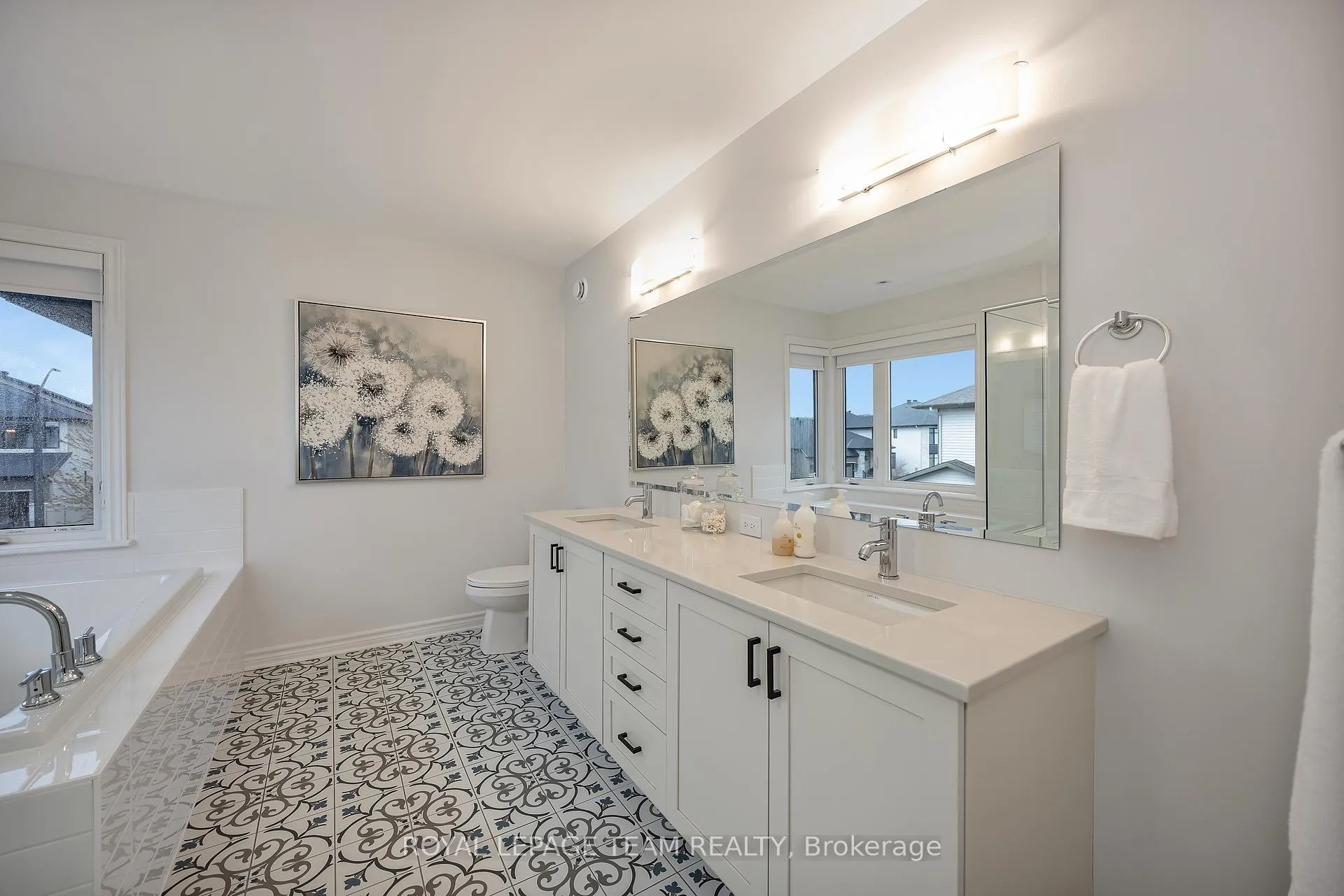 Photo 18 of 337 Serenade Crescent, Ottawa, Riverside South/Gloucester Glen — HOMEH