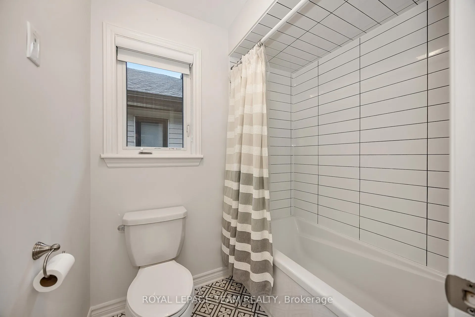 Photo 22 of 337 Serenade Crescent, Ottawa, Riverside South/Gloucester Glen — HOMEH