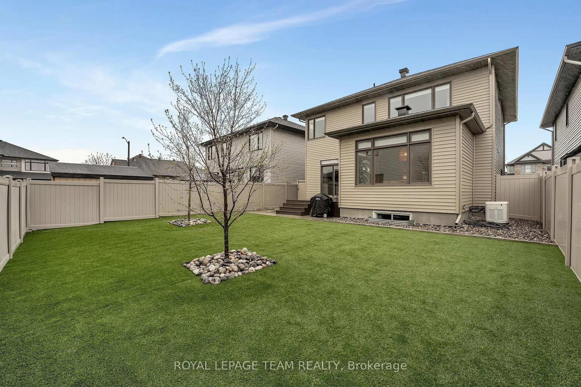 Photo 30 of 337 Serenade Crescent, Ottawa, Riverside South/Gloucester Glen — HOMEH