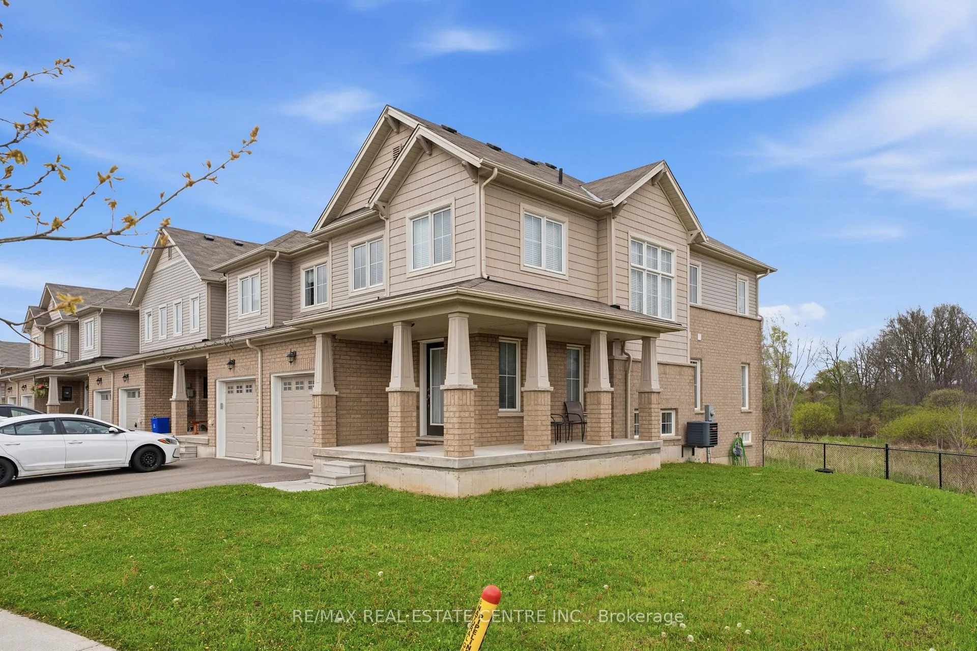 Photo 2 of 45 Longboat Run W, Brantford, Shellard Lane — HOMEH