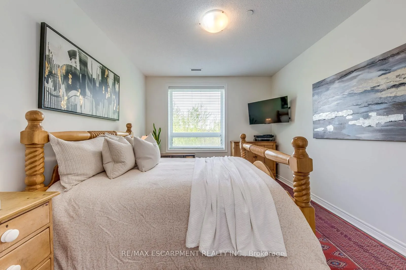 Photo 23 of Unit 217, 33 Whitmer Street, Milton, Scott — HOMEH