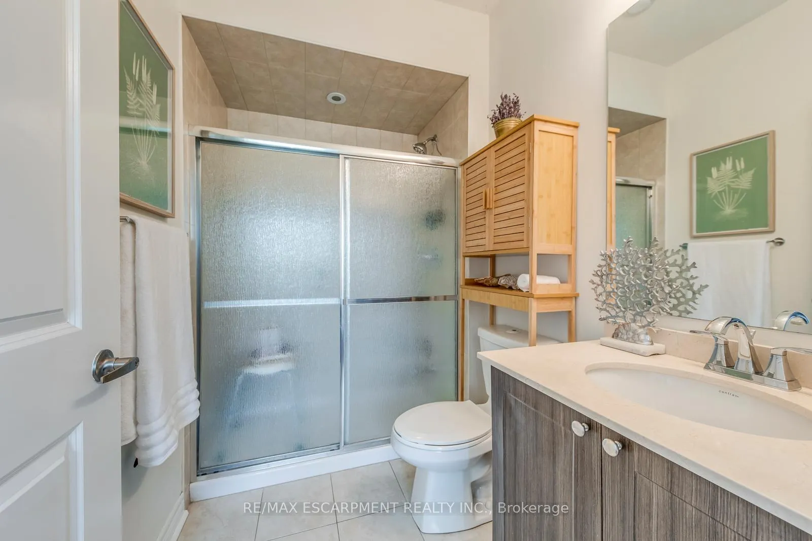 Photo 24 of Unit 217, 33 Whitmer Street, Milton, Scott — HOMEH