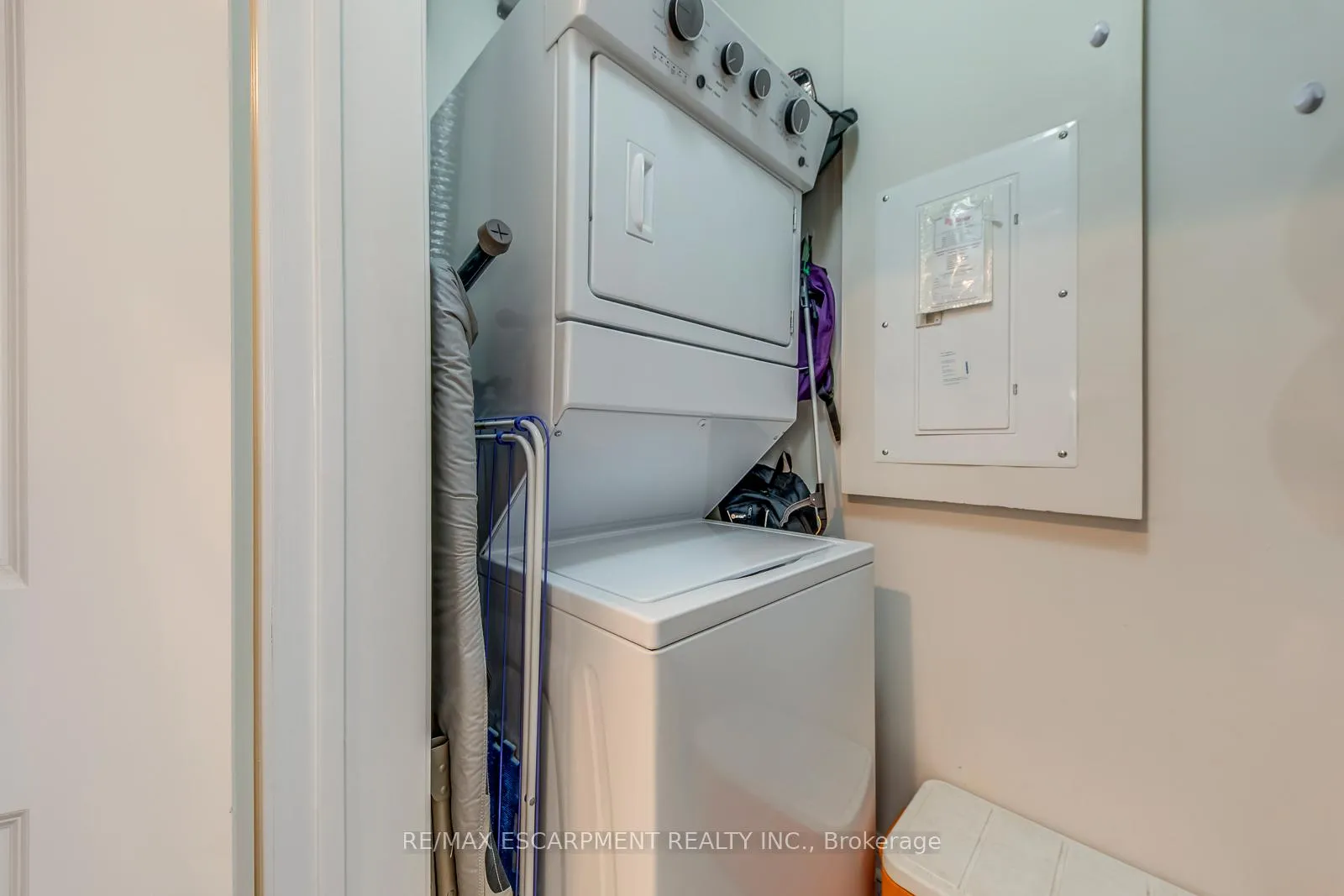 Photo 29 of Unit 217, 33 Whitmer Street, Milton, Scott — HOMEH