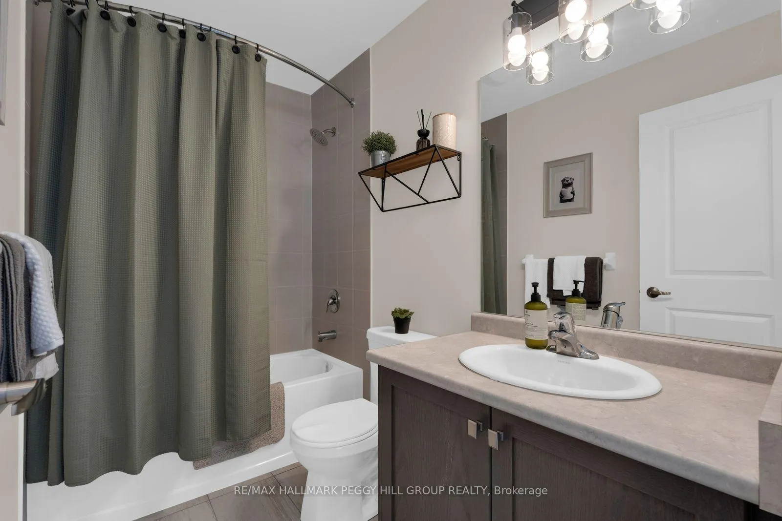 Photo 9 of 171 Wagner Crescent, Essa, Angus — HOMEH