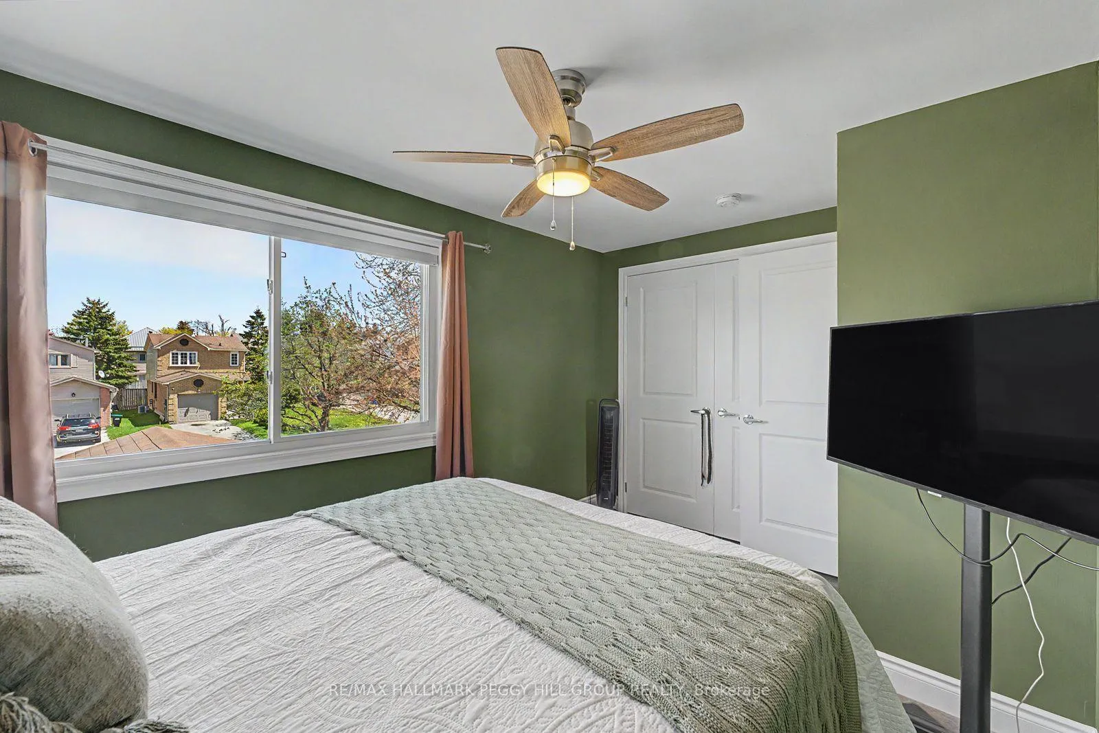 Photo 7 of Unit Upper, 89 Hadden Crescent, Barrie, Cundles East — HOMEH