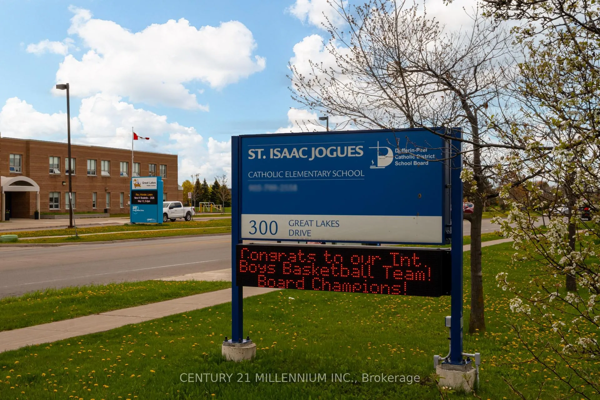 Photo 25 of 16 Penguin Lane, Brampton, Sandringham-Wellington — HOMEH