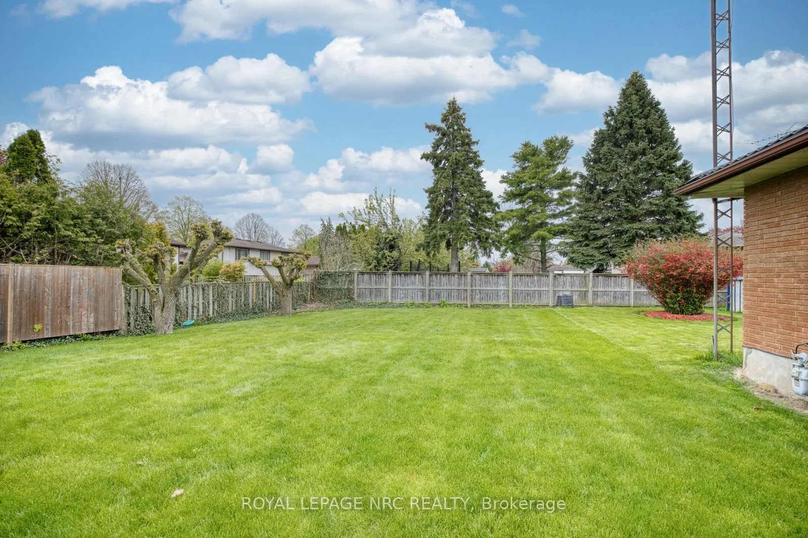 Photo 2 of 74 Shoreline Drive, St. Catharines, Lakeshore — HOMEH