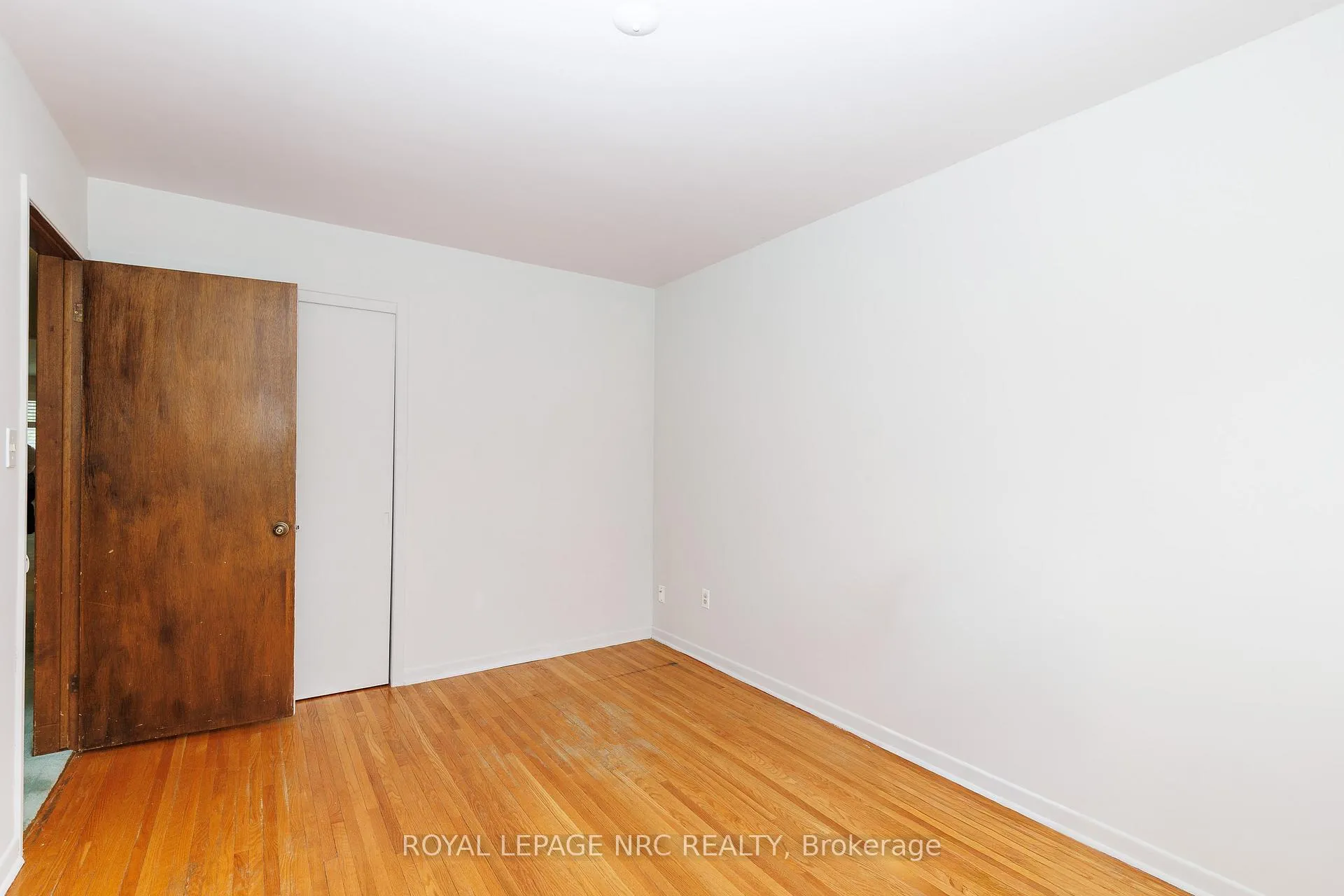 Photo 17 of 74 Shoreline Drive, St. Catharines, Lakeshore — HOMEH