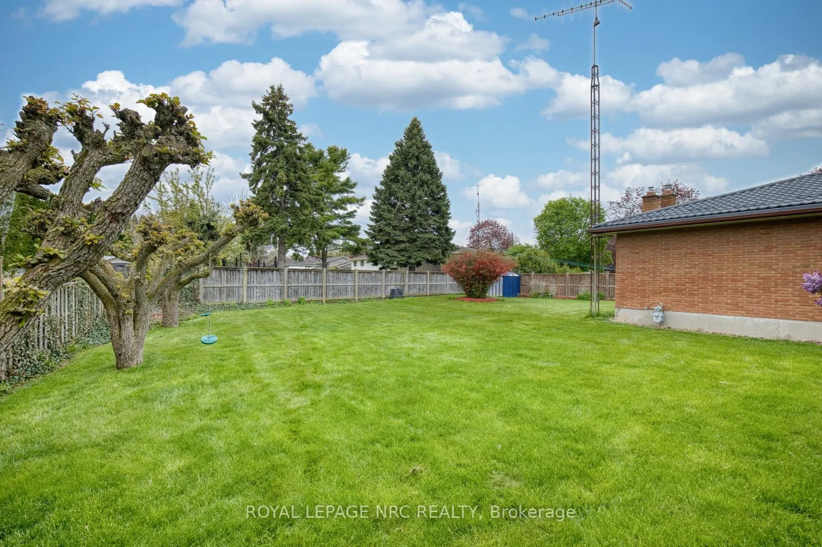 Photo 38 of 74 Shoreline Drive, St. Catharines, Lakeshore — HOMEH