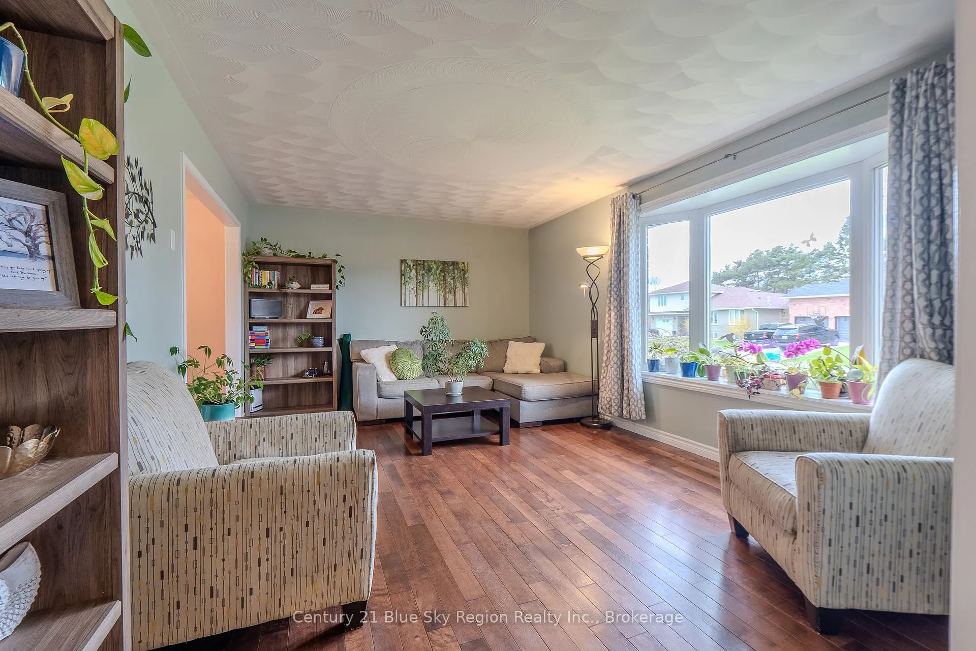 Photo 4 of 66 Veronica Drive, North Bay, Birchaven — HOMEH