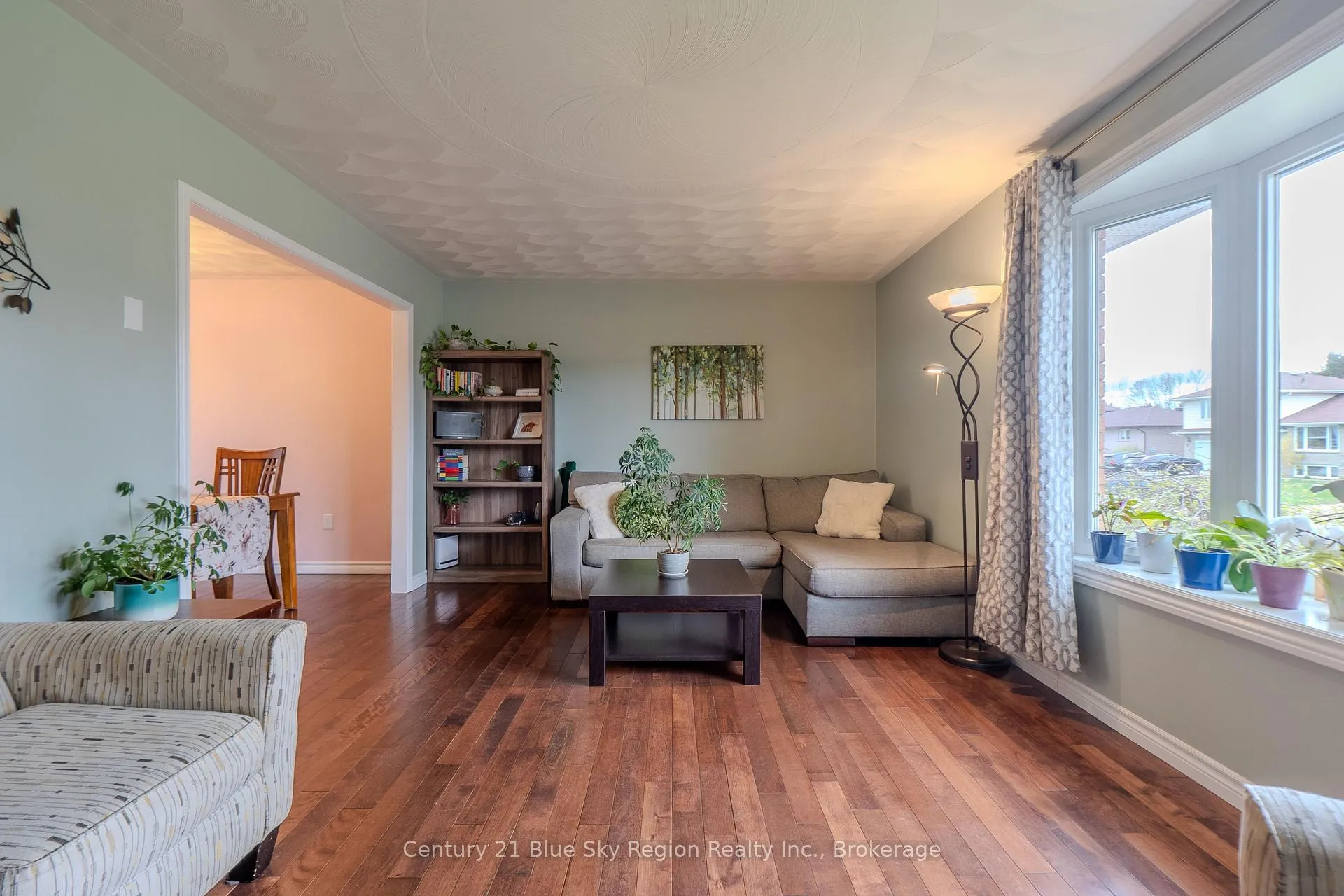 Photo 5 of 66 Veronica Drive, North Bay, Birchaven — HOMEH