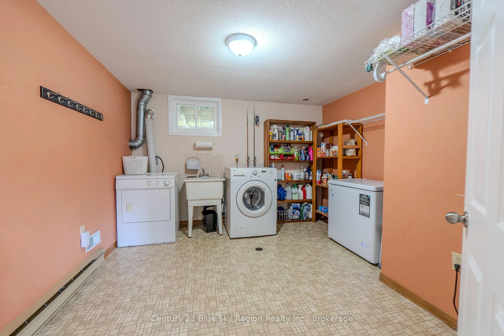 Photo 28 of 66 Veronica Drive, North Bay, Birchaven — HOMEH