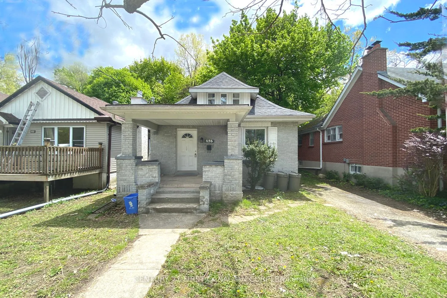 Photo 2 of 233 Bernard Avenue, London, East B — HOMEH