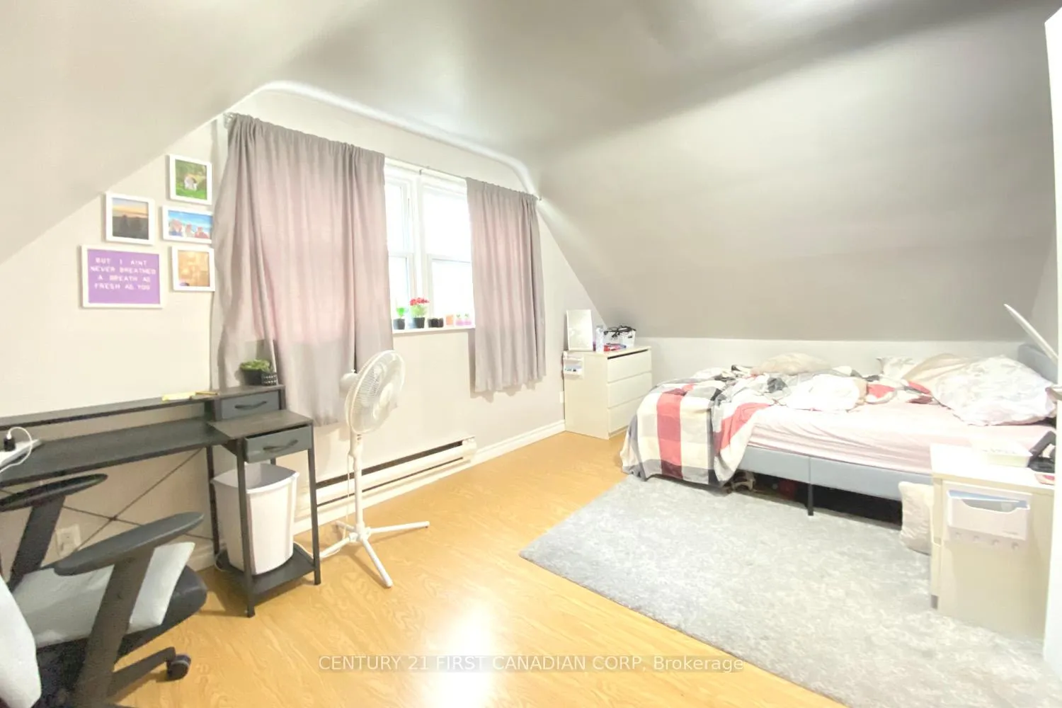 Photo 17 of 233 Bernard Avenue, London, East B — HOMEH