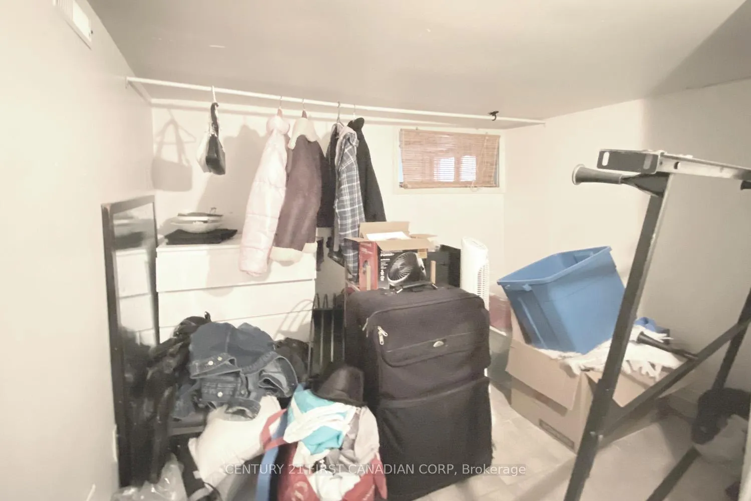 Photo 23 of 233 Bernard Avenue, London, East B — HOMEH