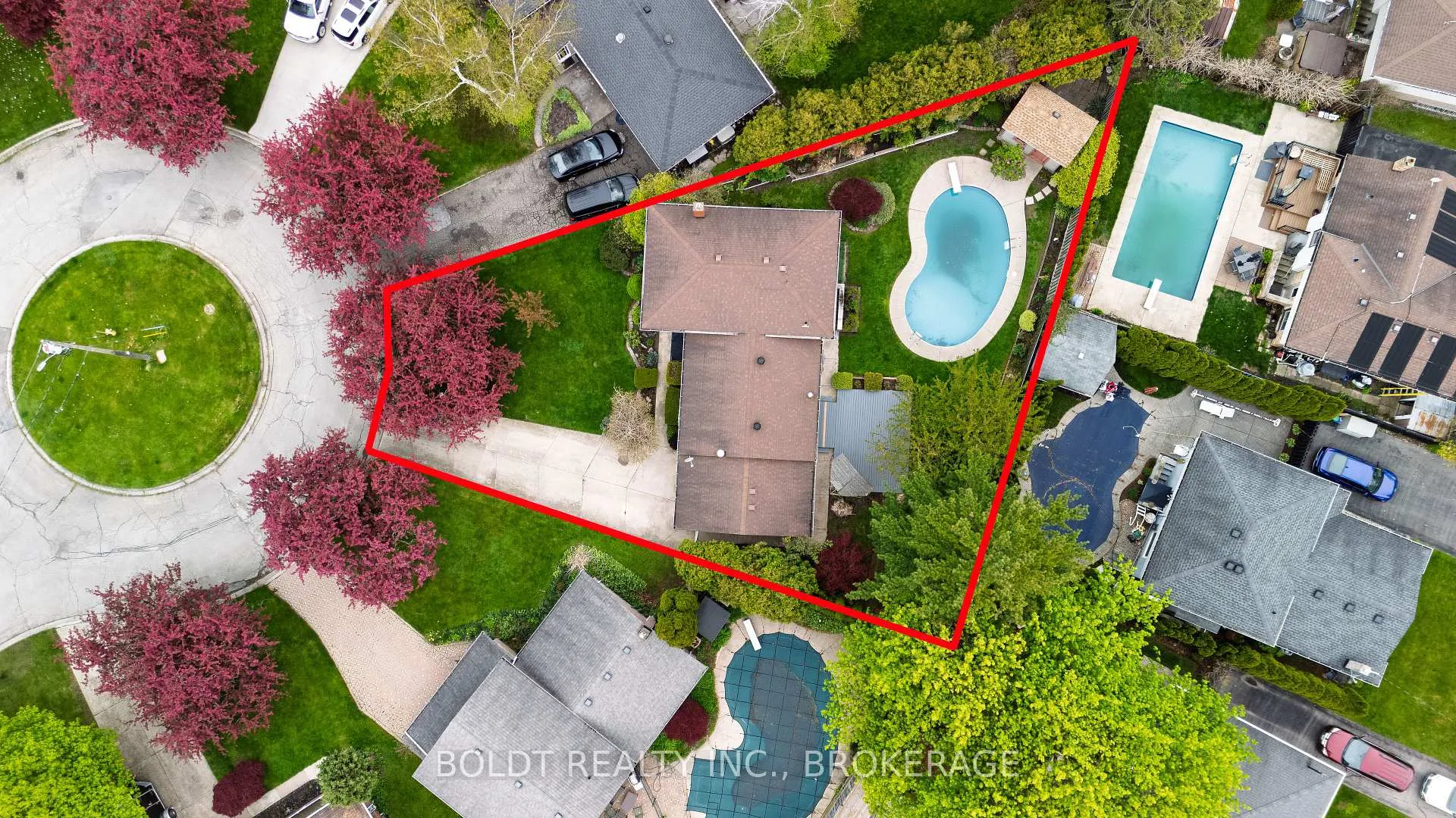 Photo 4 of 7 Halene Court, St. Catharines, Lakeshore — HOMEH