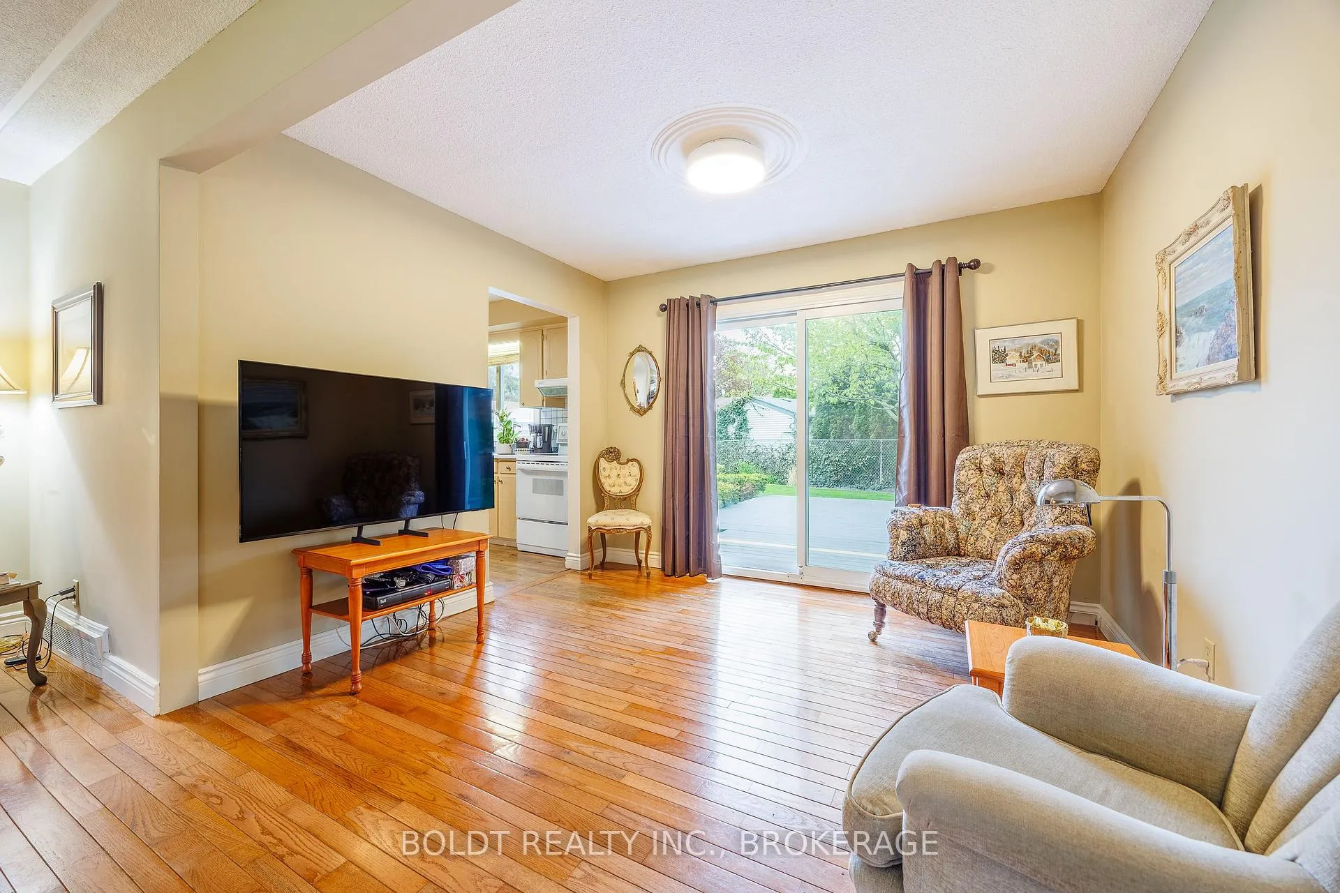 Photo 8 of 7 Halene Court, St. Catharines, Lakeshore — HOMEH