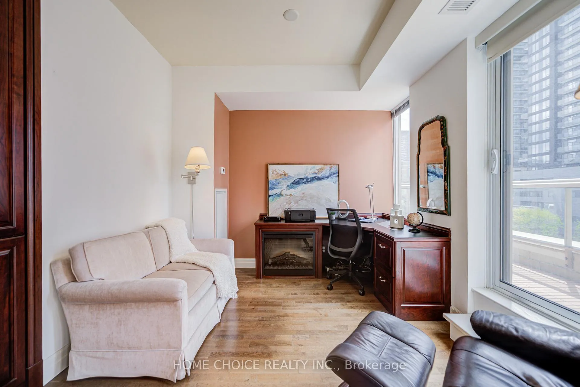 Photo 6 of Unit 623, 900 Mount Pleasant Road, Toronto, Mount Pleasant West — HOMEH