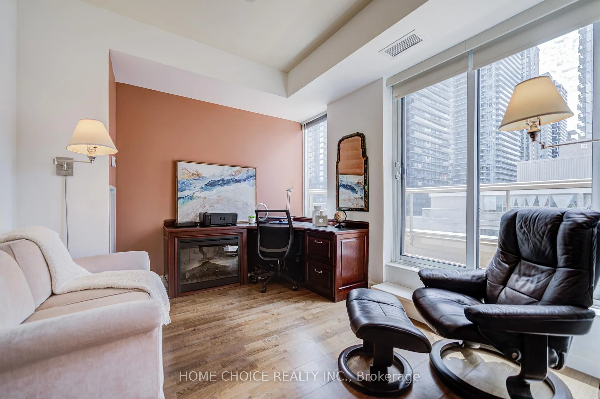 Photo 7 of Unit 623, 900 Mount Pleasant Road, Toronto, Mount Pleasant West — HOMEH