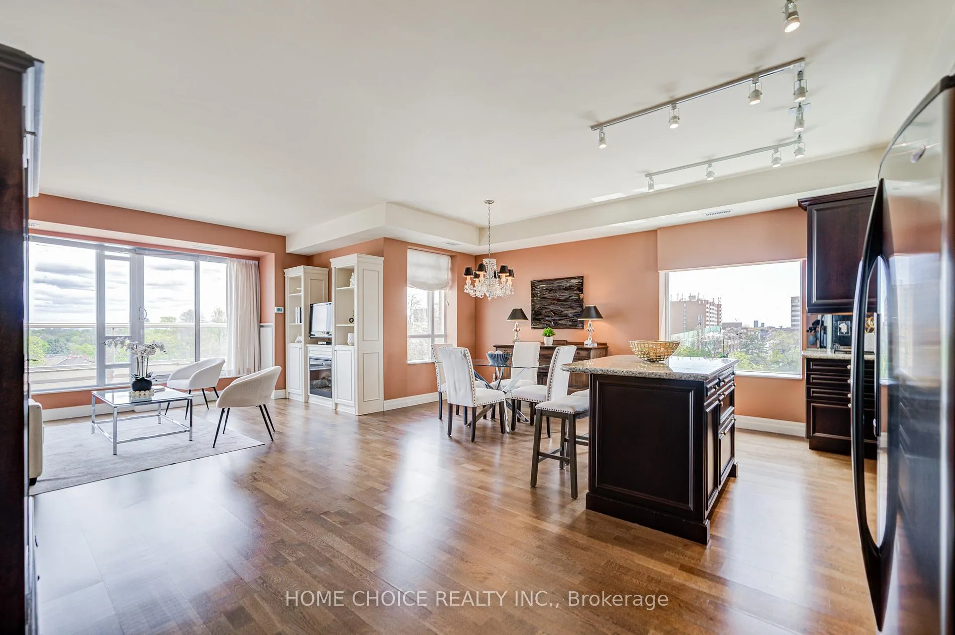 Photo 10 of Unit 623, 900 Mount Pleasant Road, Toronto, Mount Pleasant West — HOMEH