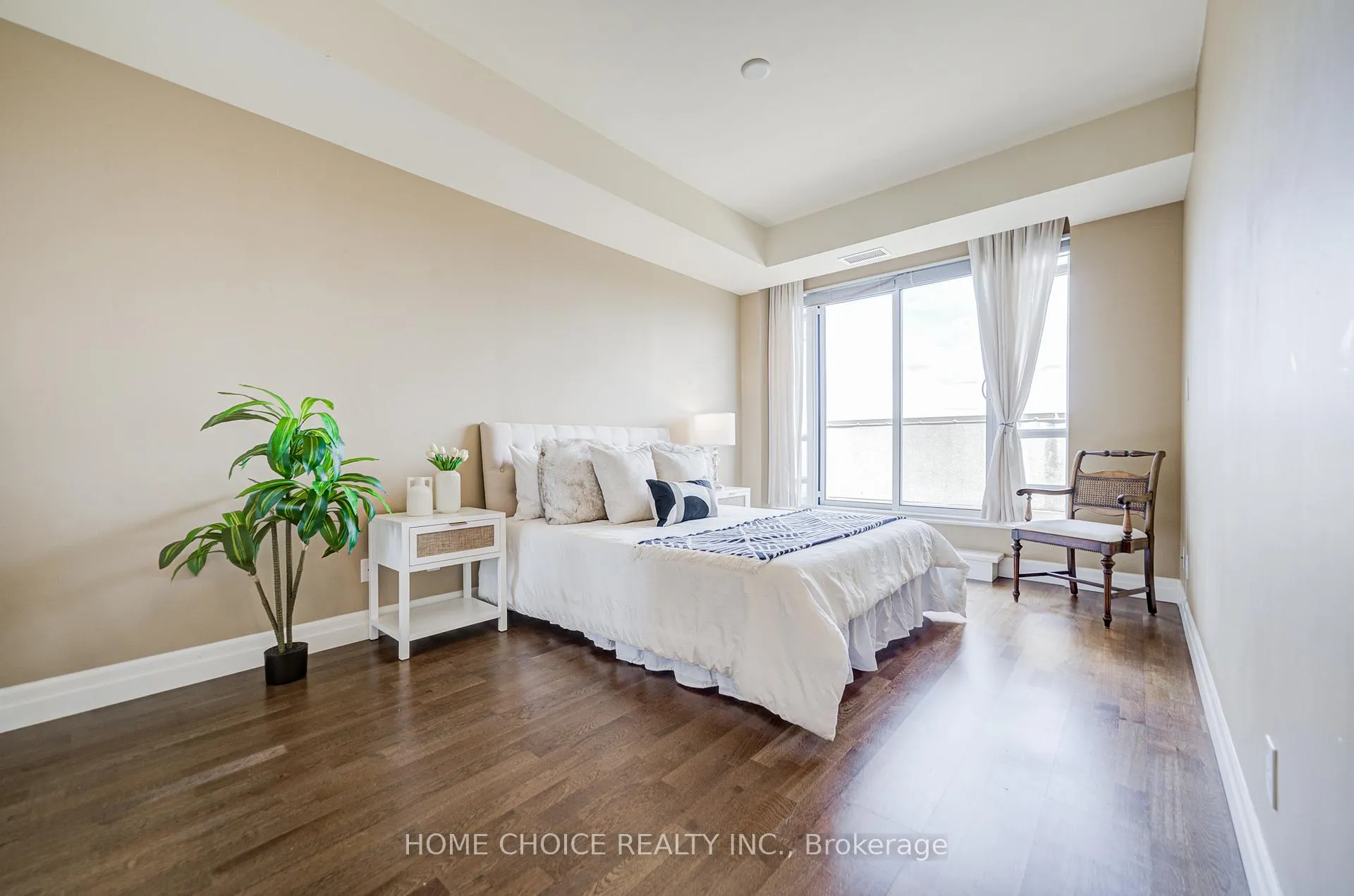 Photo 27 of Unit 623, 900 Mount Pleasant Road, Toronto, Mount Pleasant West — HOMEH