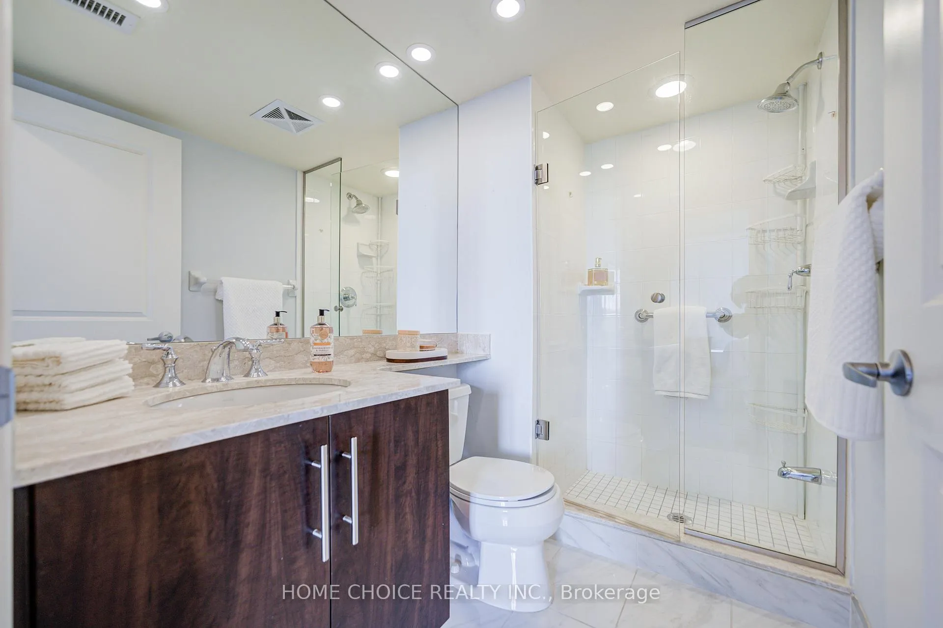 Photo 36 of Unit 623, 900 Mount Pleasant Road, Toronto, Mount Pleasant West — HOMEH