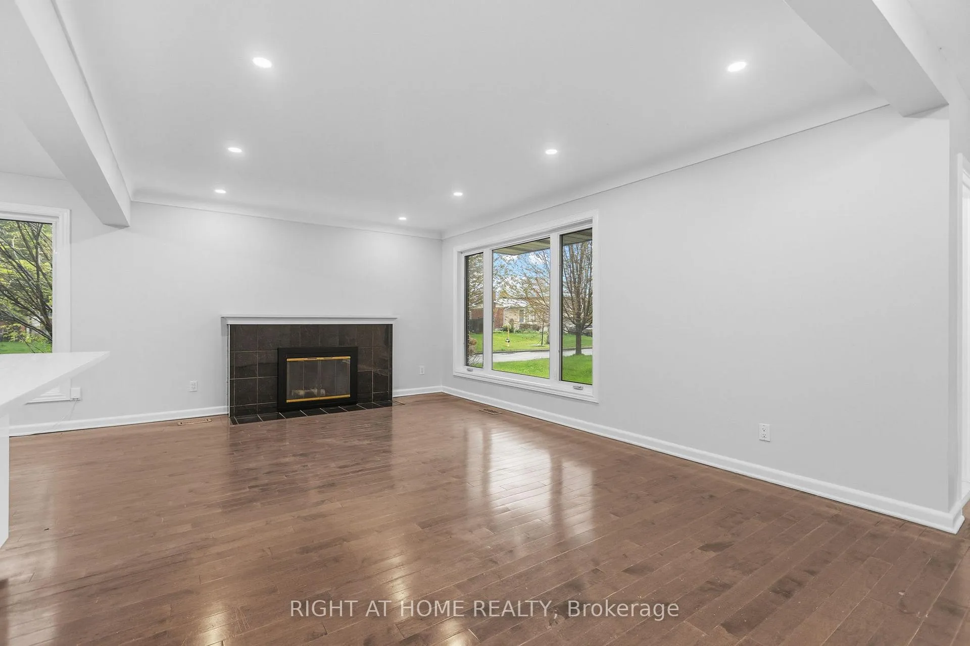 Photo 11 of 1808 Gilbert Avenue, Ottawa, Bel Air Heights — HOMEH