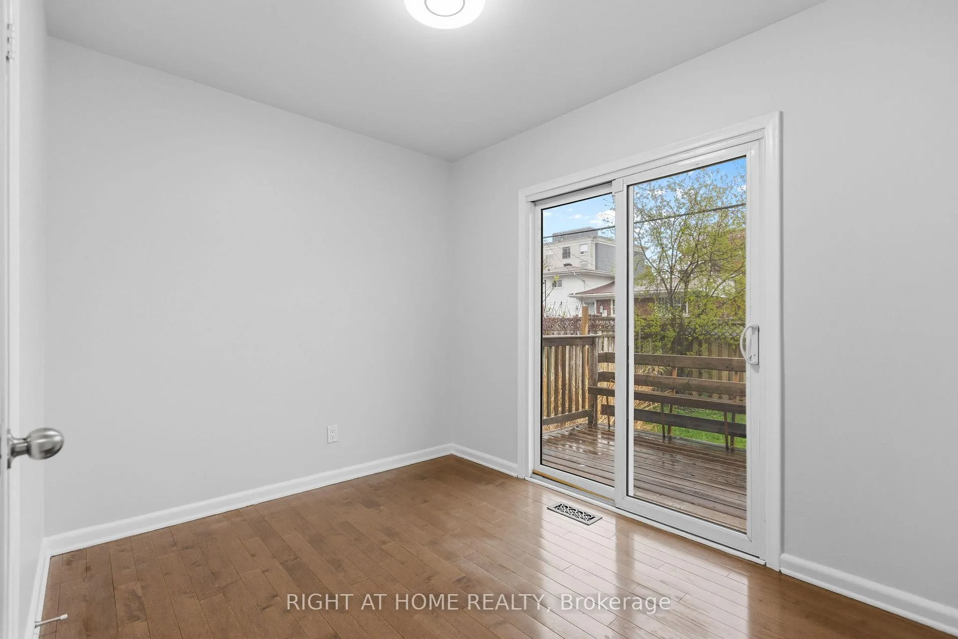 Photo 23 of 1808 Gilbert Avenue, Ottawa, Bel Air Heights — HOMEH