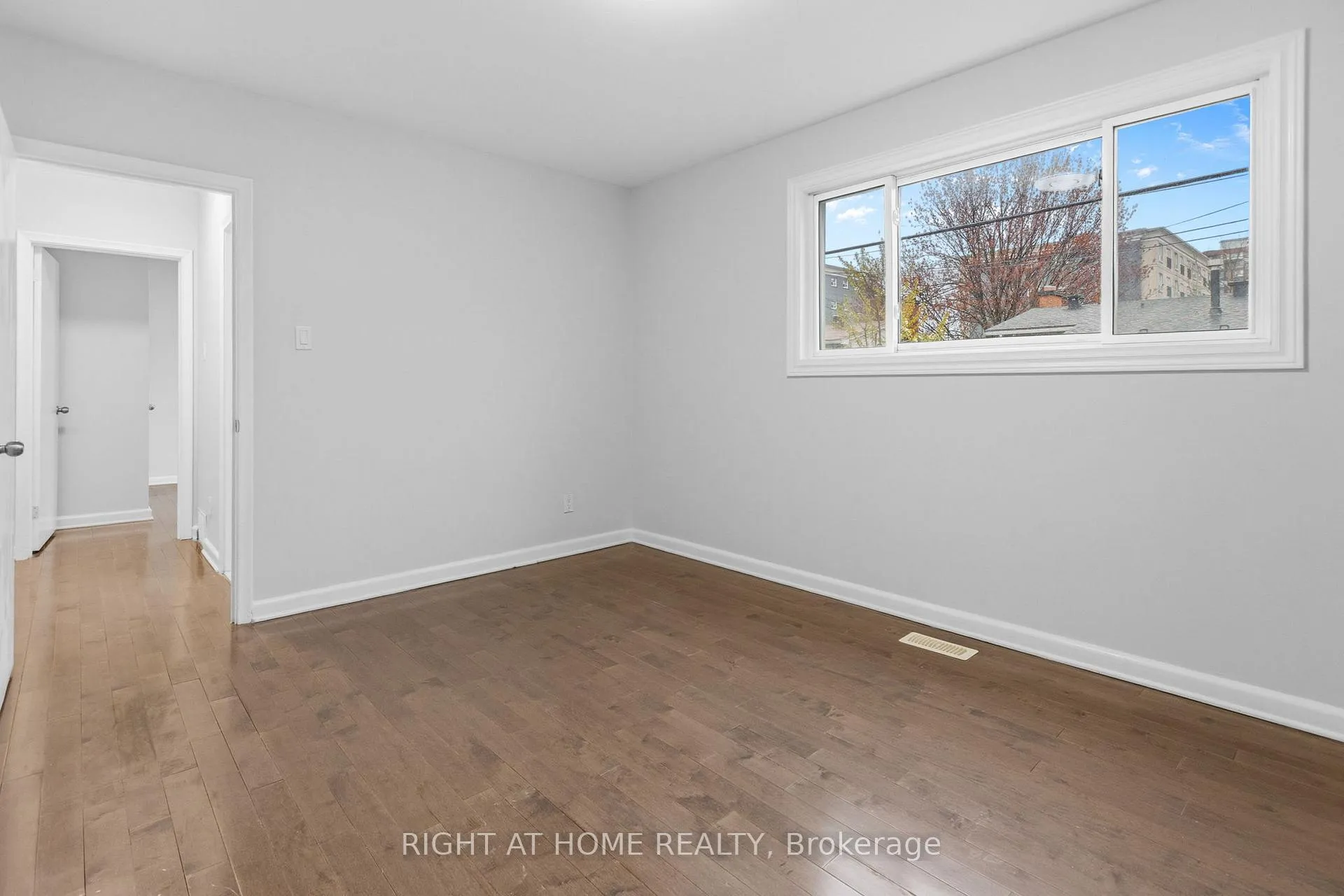 Photo 28 of 1808 Gilbert Avenue, Ottawa, Bel Air Heights — HOMEH