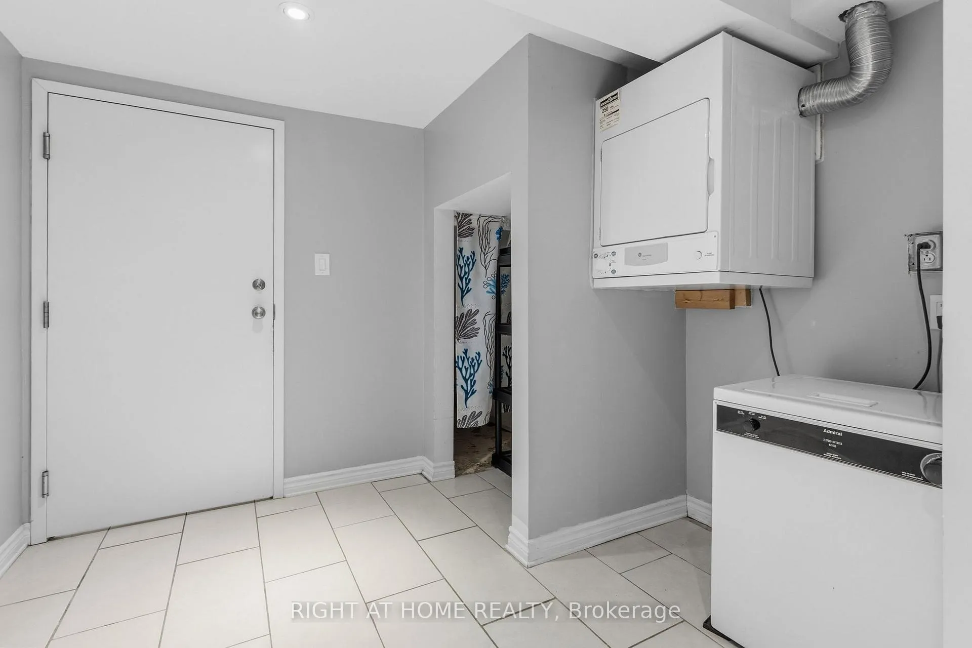 Photo 34 of 1808 Gilbert Avenue, Ottawa, Bel Air Heights — HOMEH