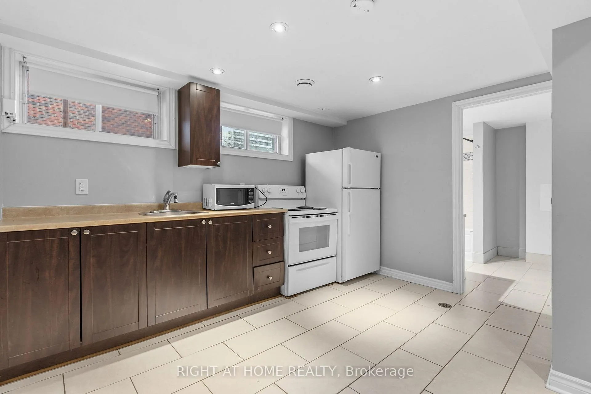 Photo 37 of 1808 Gilbert Avenue, Ottawa, Bel Air Heights — HOMEH