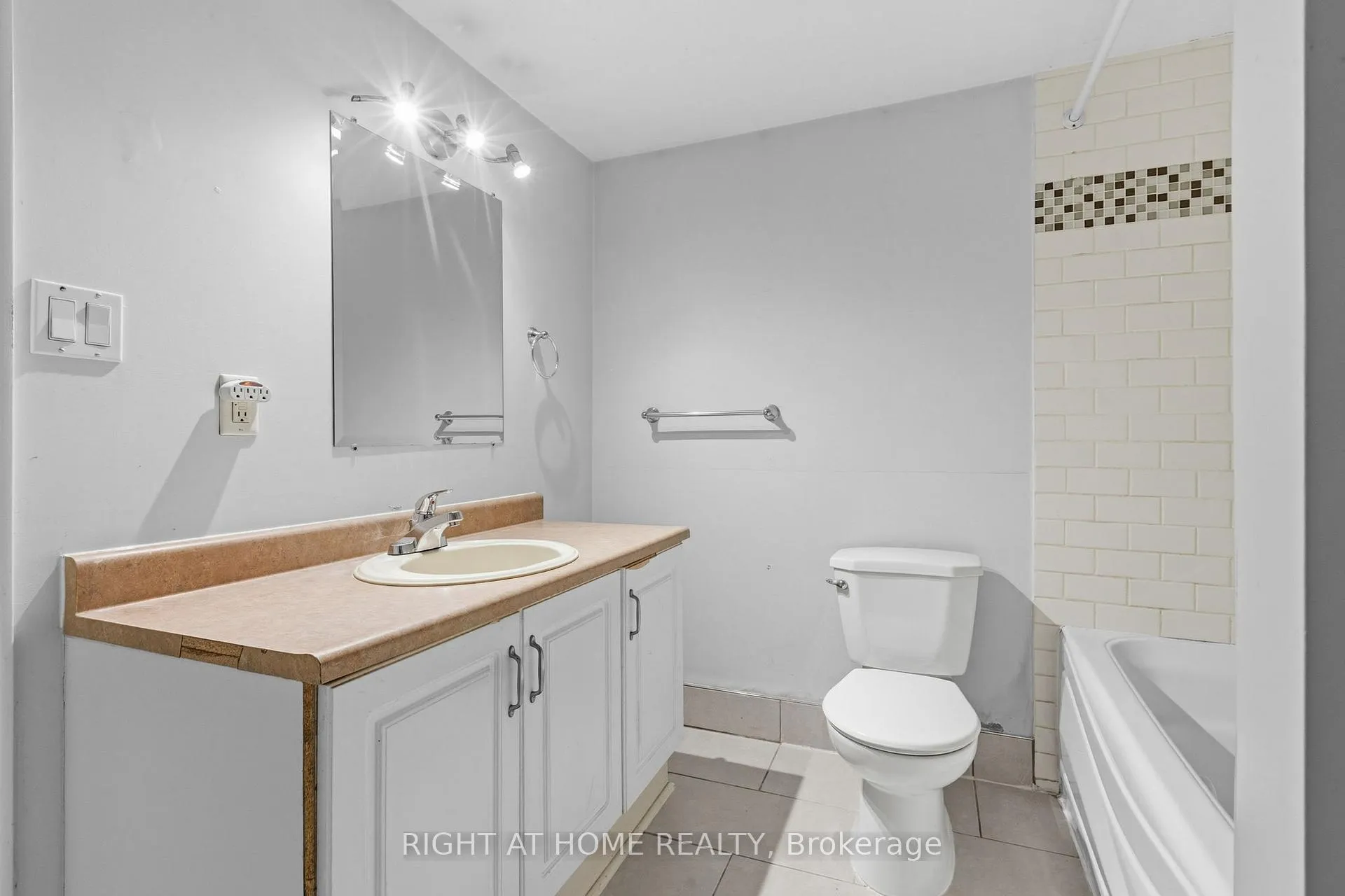 Photo 43 of 1808 Gilbert Avenue, Ottawa, Bel Air Heights — HOMEH