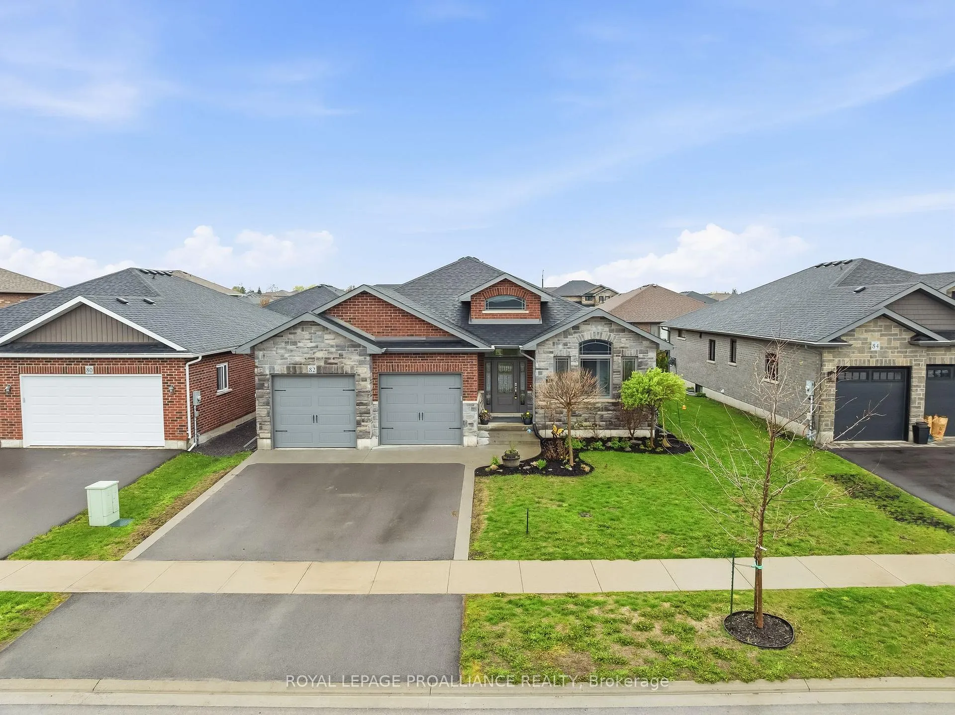 Photo 2 of 82 Essex Drive, Belleville, Thurlow Ward — HOMEH