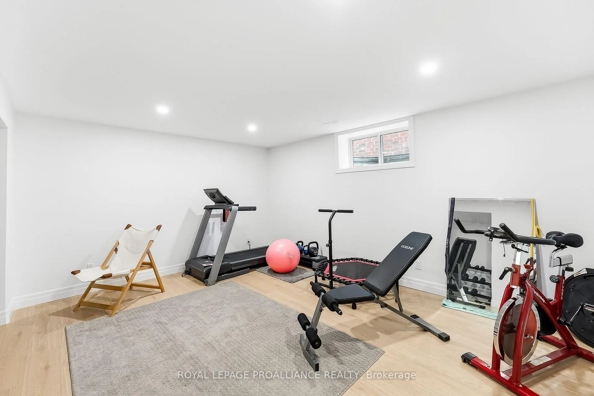 Photo 30 of 82 Essex Drive, Belleville, Thurlow Ward — HOMEH