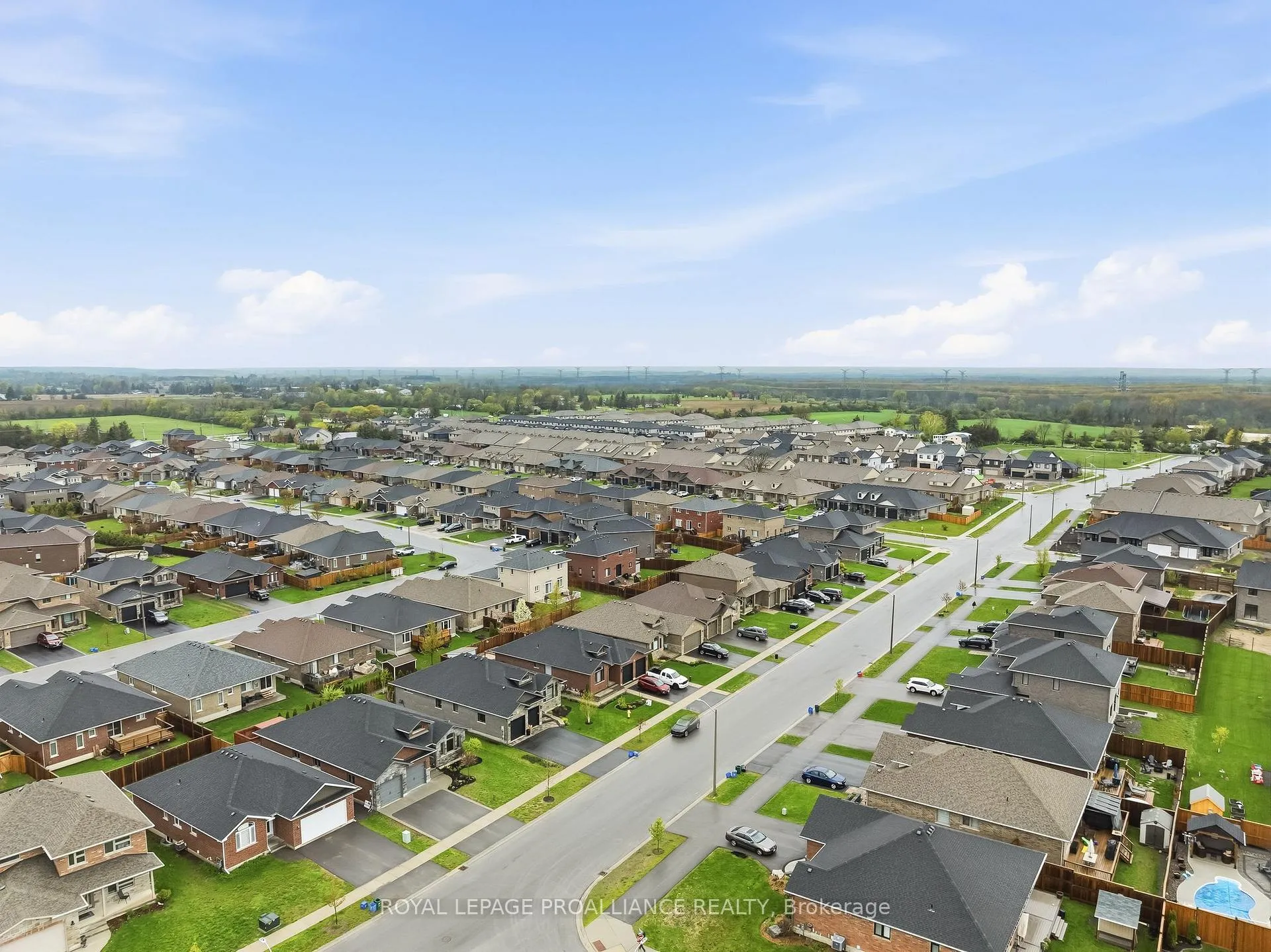 Photo 48 of 82 Essex Drive, Belleville, Thurlow Ward — HOMEH