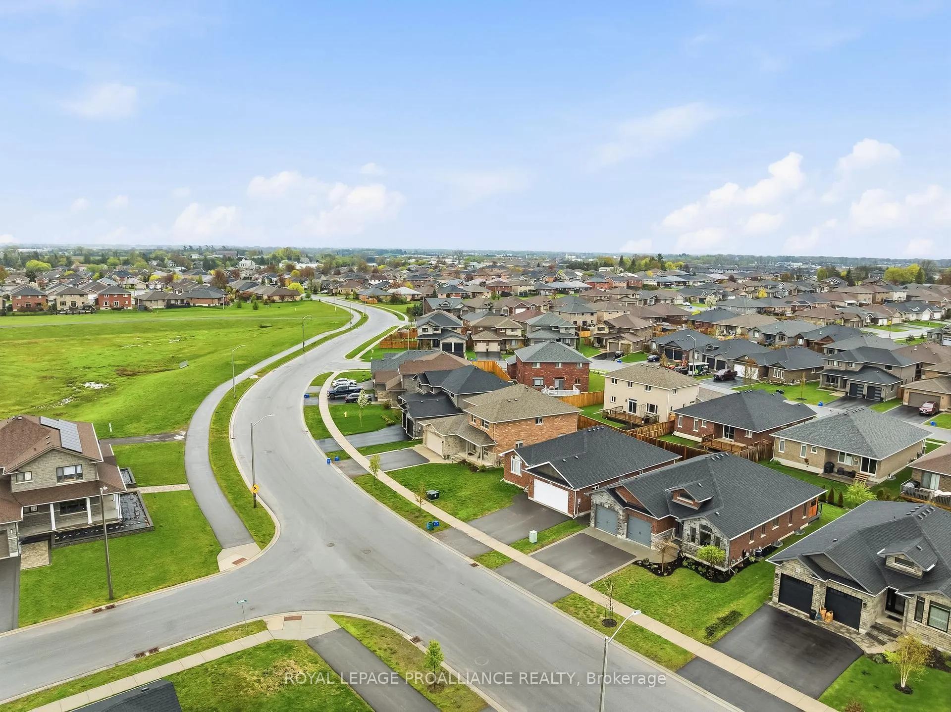 Photo 50 of 82 Essex Drive, Belleville, Thurlow Ward — HOMEH