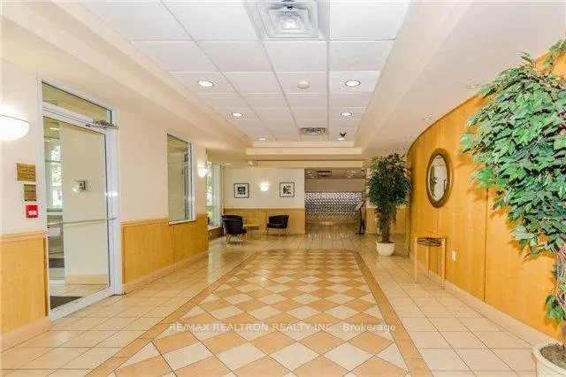 Photo 3 of Unit Ph01, 650 Lawrence Avenue W, Toronto, Englemount-Lawrence — HOMEH