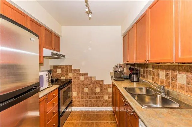 Photo 14 of Unit Ph01, 650 Lawrence Avenue W, Toronto, Englemount-Lawrence — HOMEH