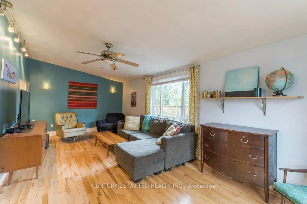 Photo 9 of 302 Mason Avenue, Peterborough, Northcrest Ward 5 — HOMEH