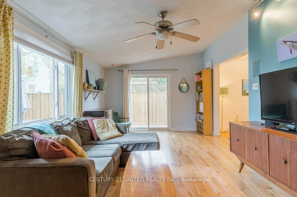 Photo 11 of 302 Mason Avenue, Peterborough, Northcrest Ward 5 — HOMEH