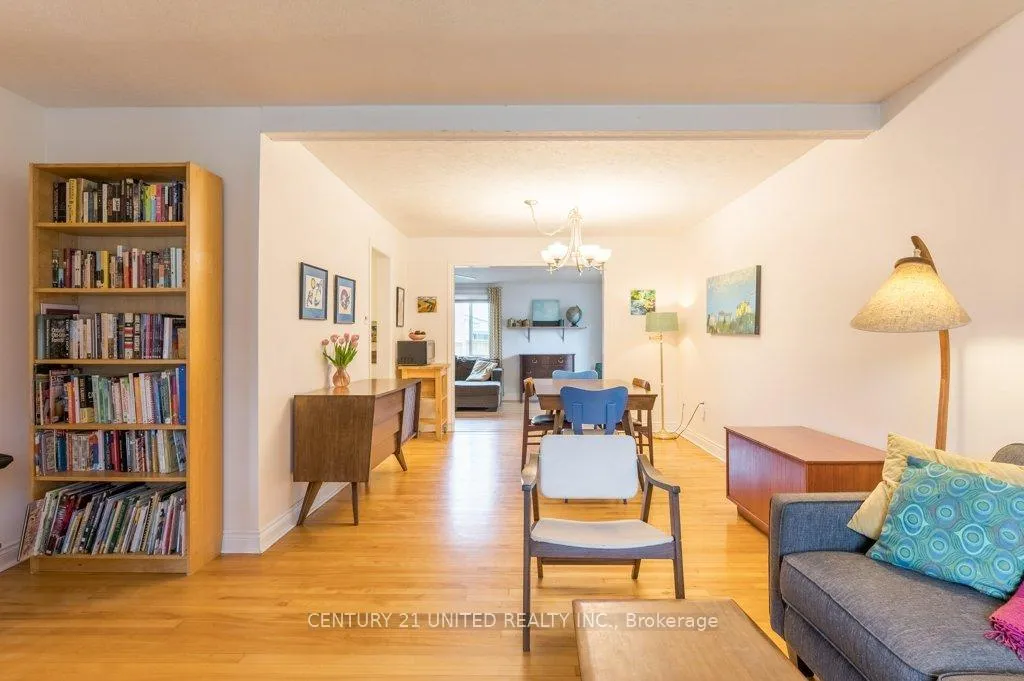 Photo 13 of 302 Mason Avenue, Peterborough, Northcrest Ward 5 — HOMEH