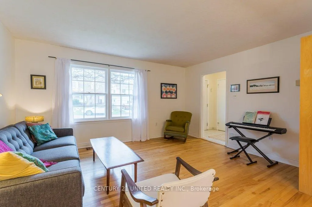 Photo 15 of 302 Mason Avenue, Peterborough, Northcrest Ward 5 — HOMEH