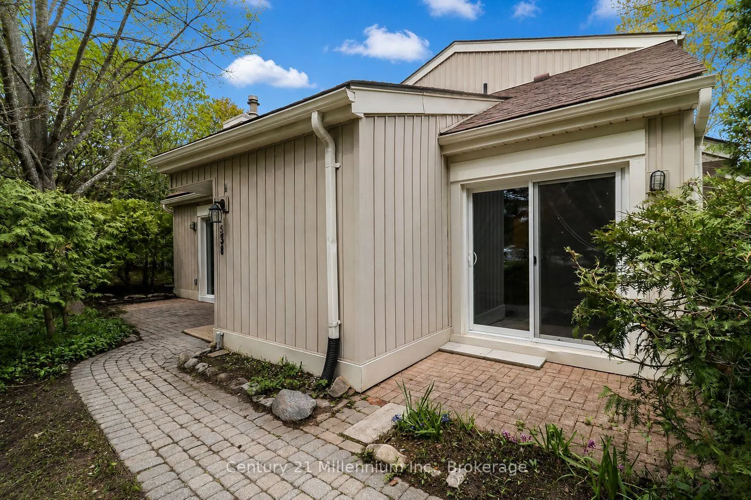 Photo 5 of Unit 538, 22 Dawson Drive, Collingwood — HOMEH