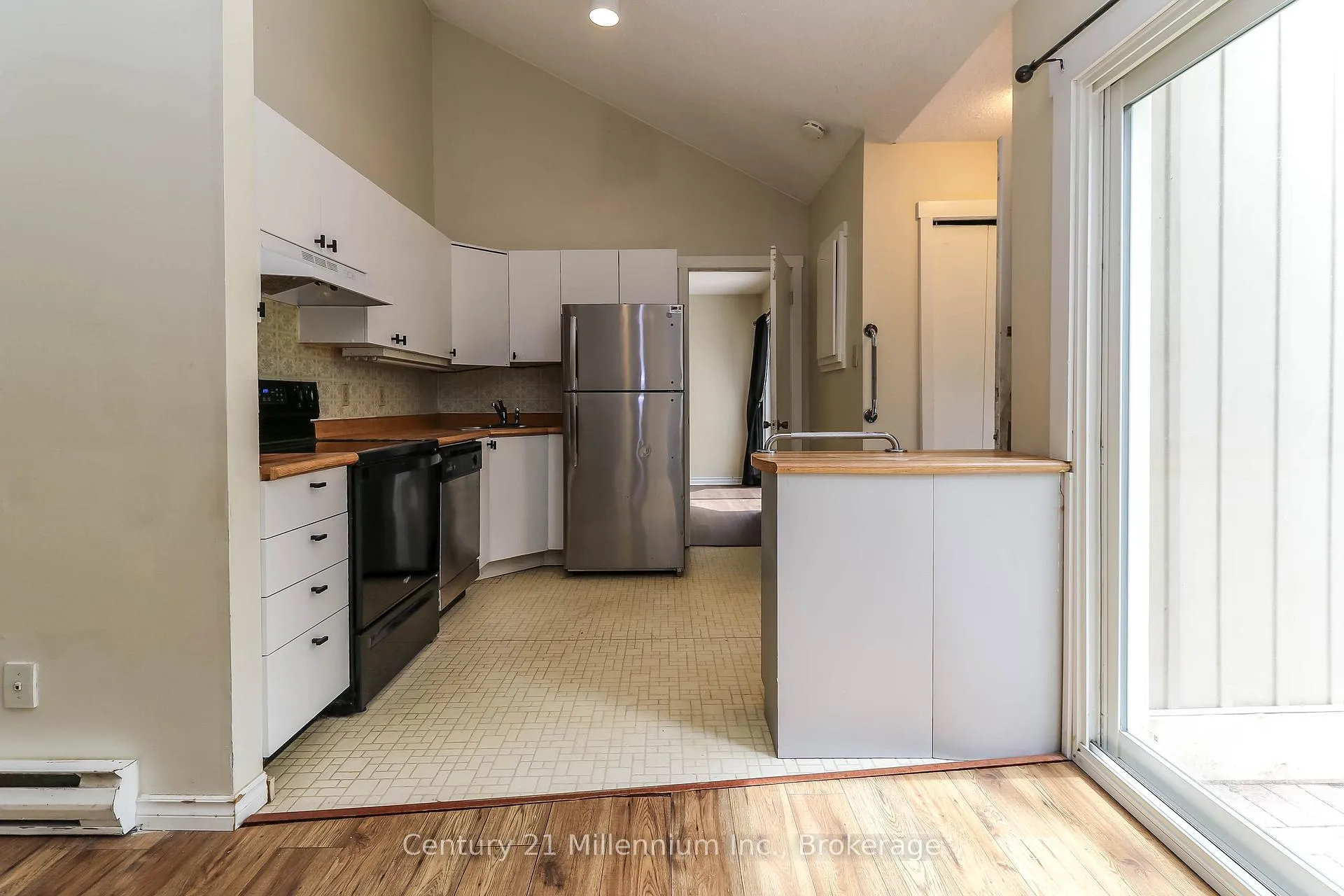 Photo 11 of Unit 538, 22 Dawson Drive, Collingwood — HOMEH